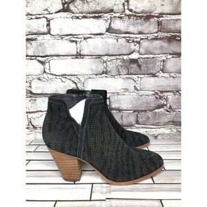 Violet & Red Jensen Black Suede Perforated Ankle Boots Block Heels Women Sz 6M